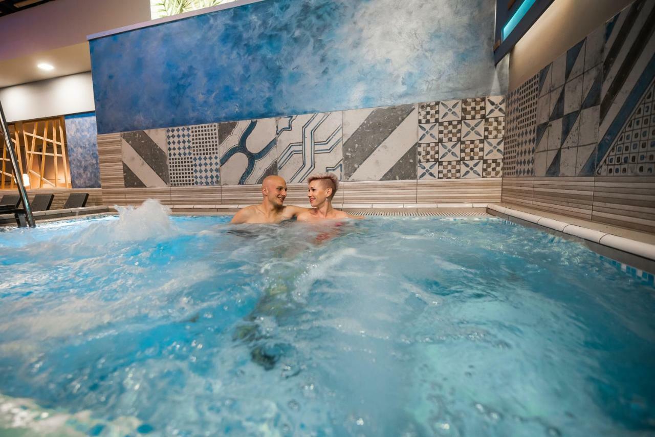 Honey Paradise Glamping Resort Dobova Dış mekan fotoğraf